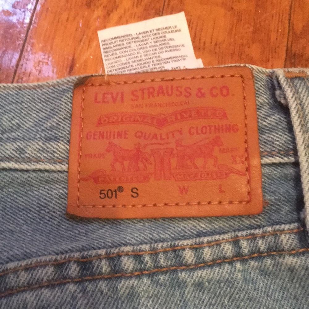 Levi’s High Waisted Jeans - Picture 4 of 5